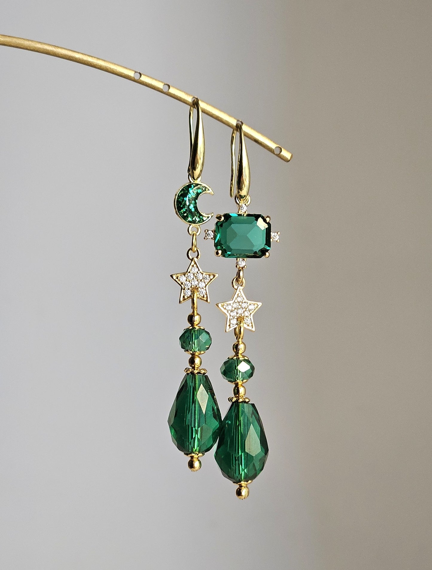Orecchini smeraldo e luna glitter
