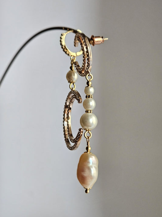 Orecchini lune strass e perle