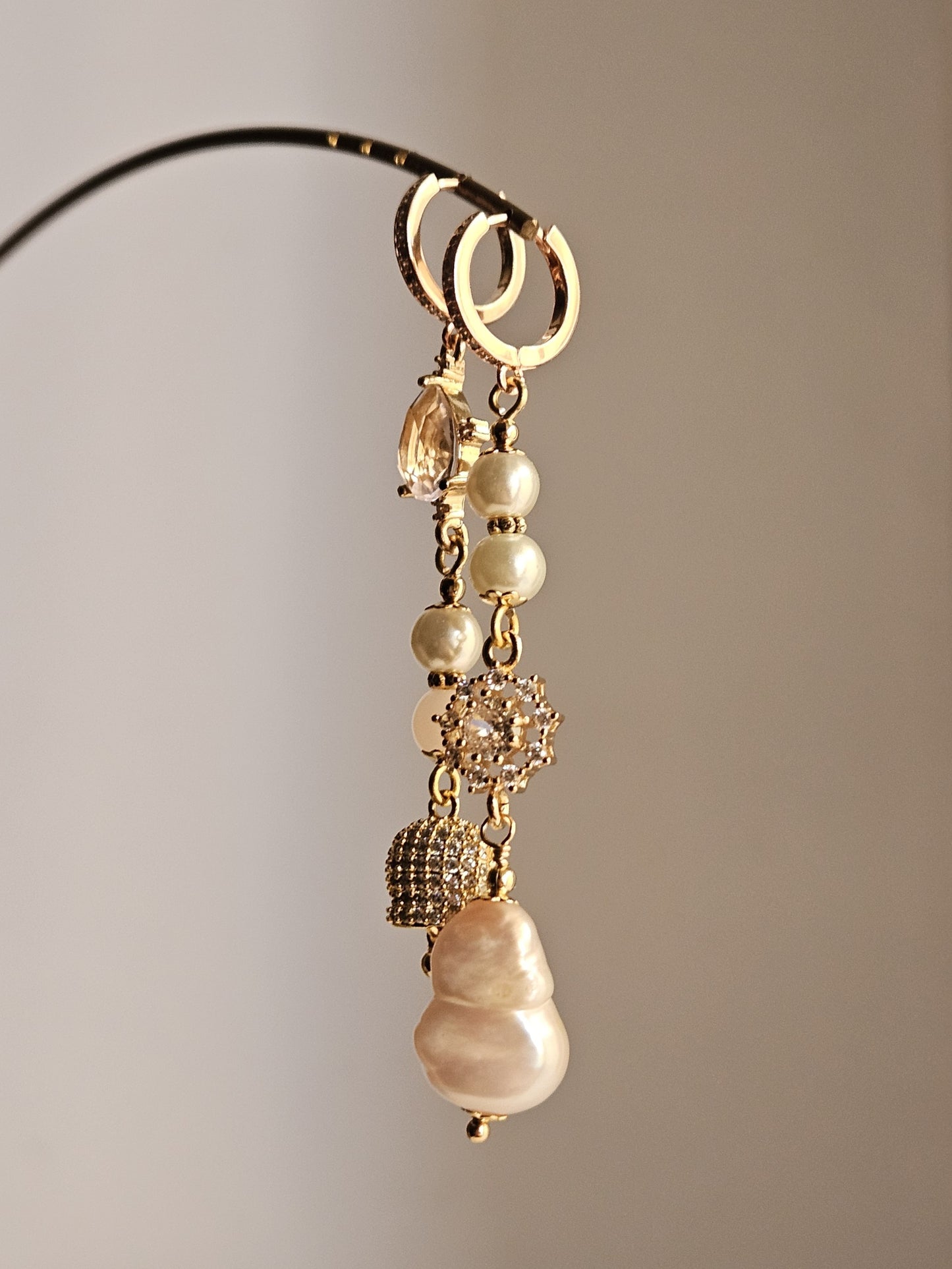 Orecchini bell strass e perle