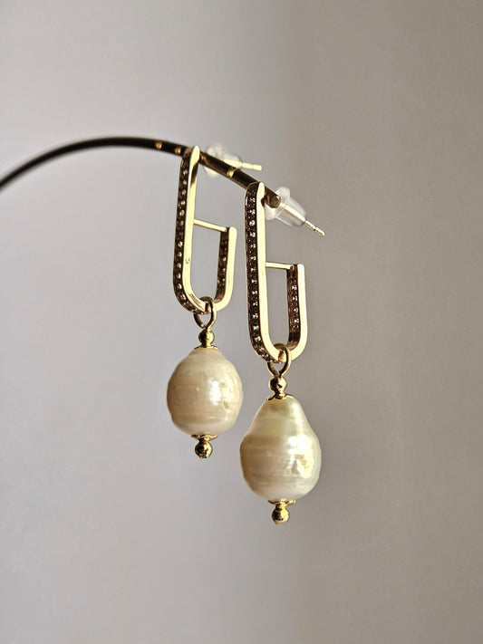 Orecchini perle geometriche