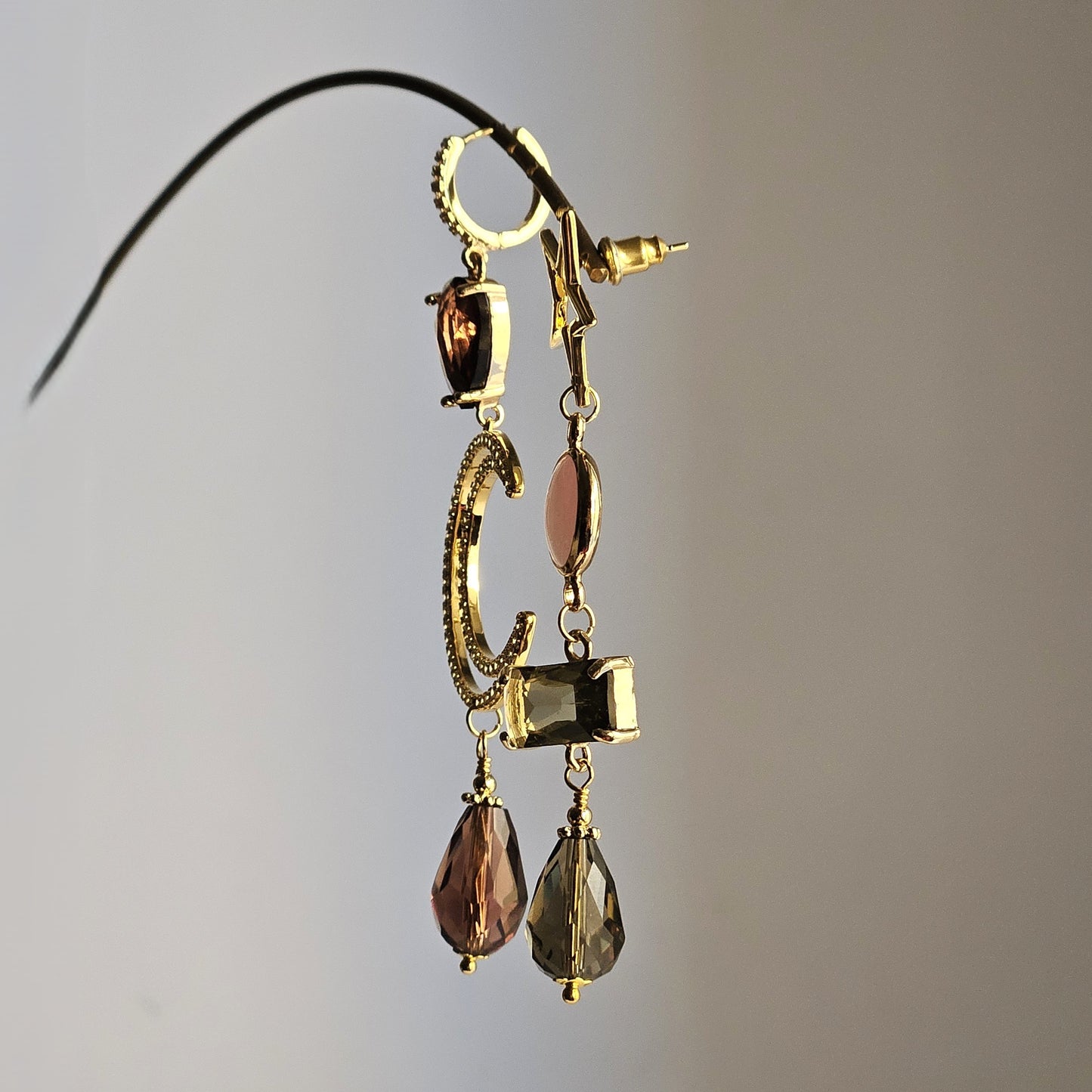 Orecchini fango vino e rosa polvere