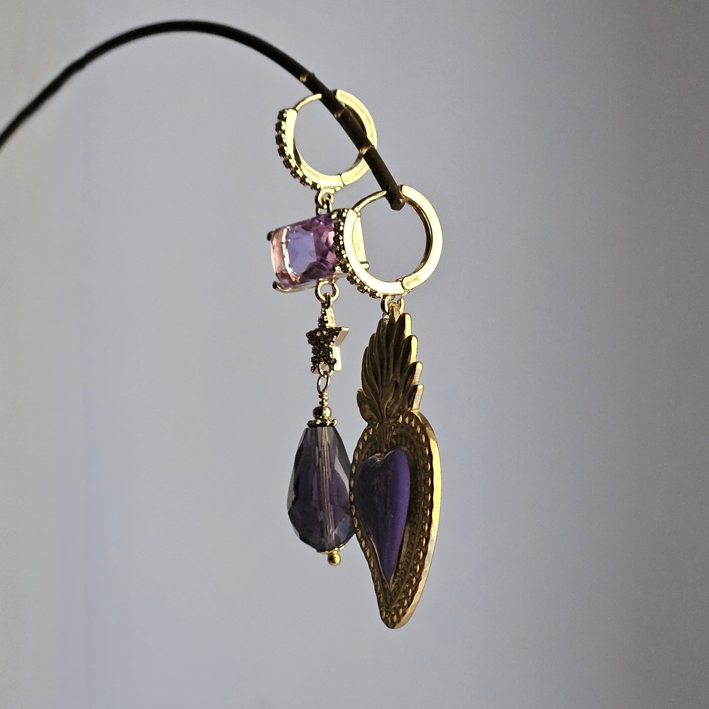 Orecchini cuore sacro glicine e viola