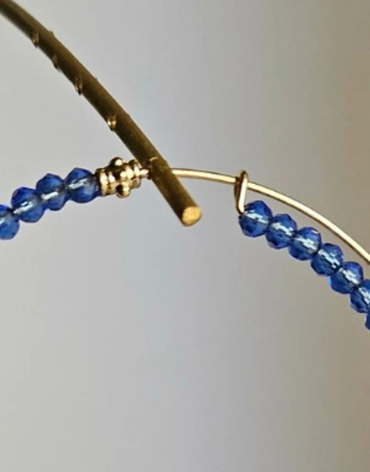 Orecchini cerchio pietre colorate e smalto - blu