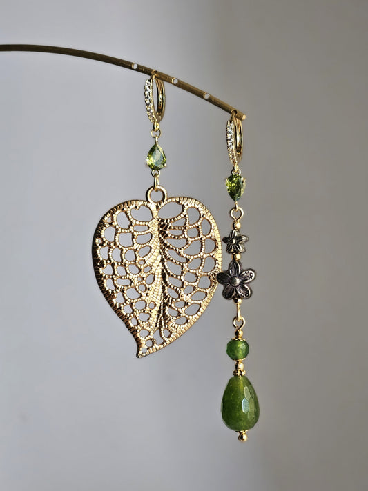 Orecchini foglia ricamata e verde