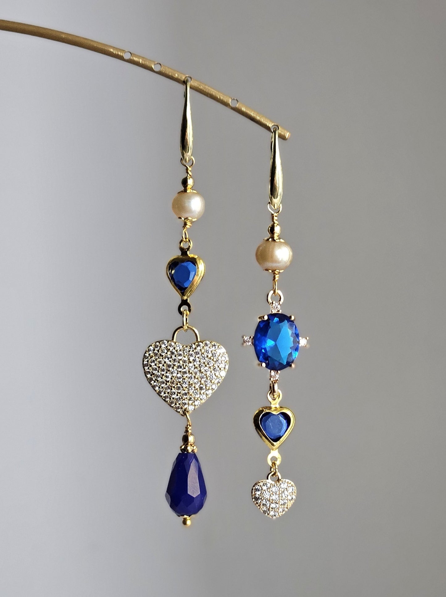 Orecchini blu cuore e perla