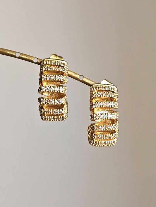 Orecchini fascia strass ad anelli