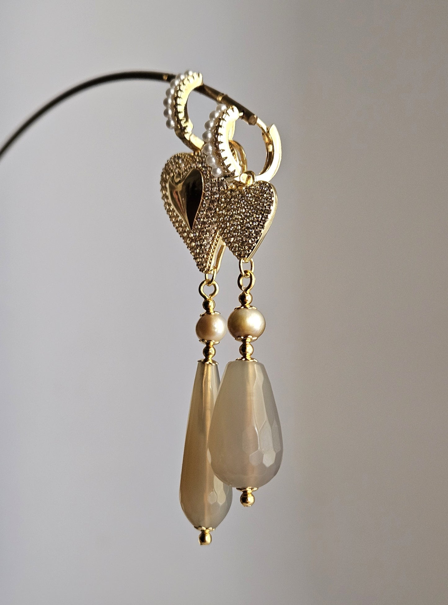 Orecchini cuori strass e agata fango