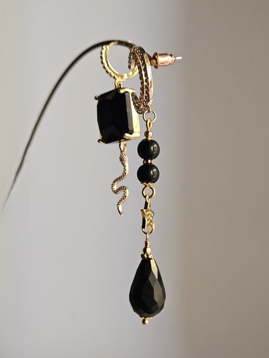 Orecchini nero luna e snake