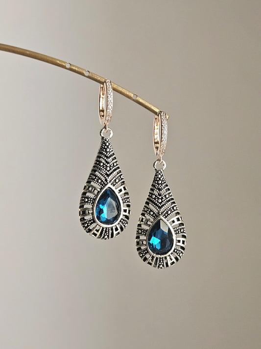 Orecchini goccia berbera e ottanio