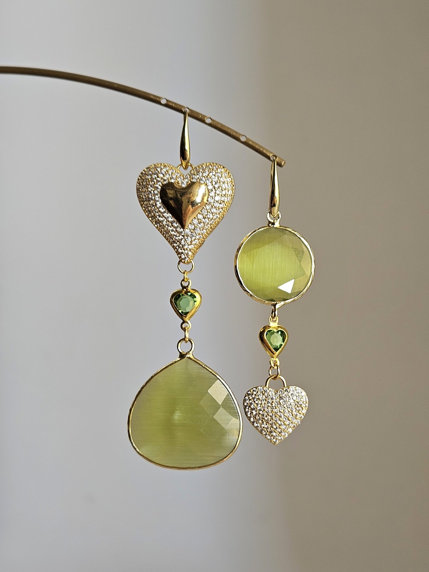 Orecchini cuori strass e verde mela