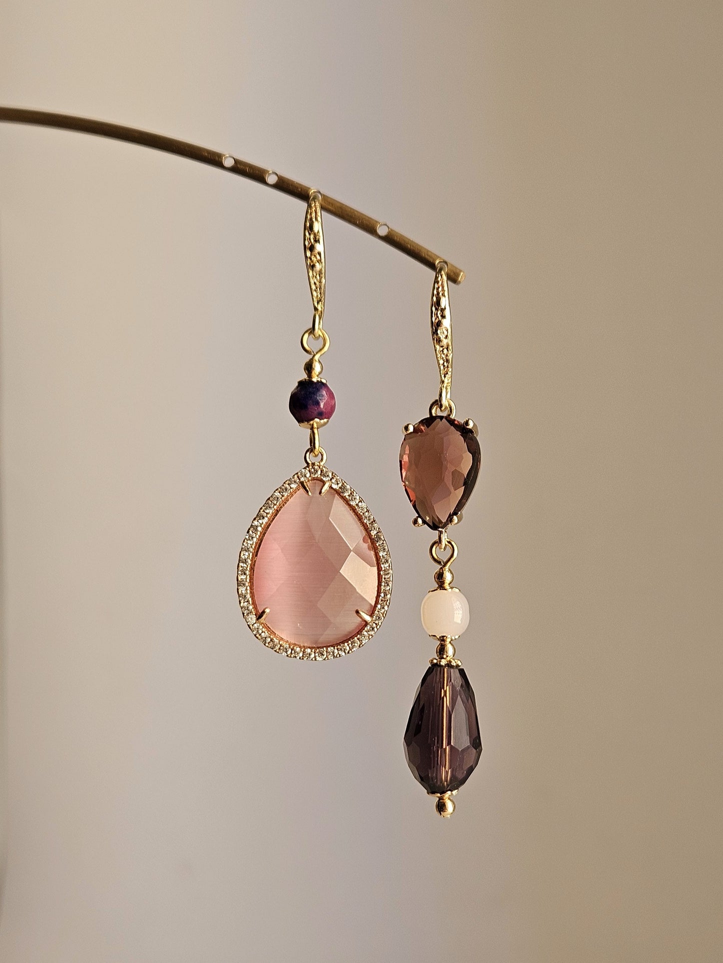 Orecchini gocce strass peonia e vino