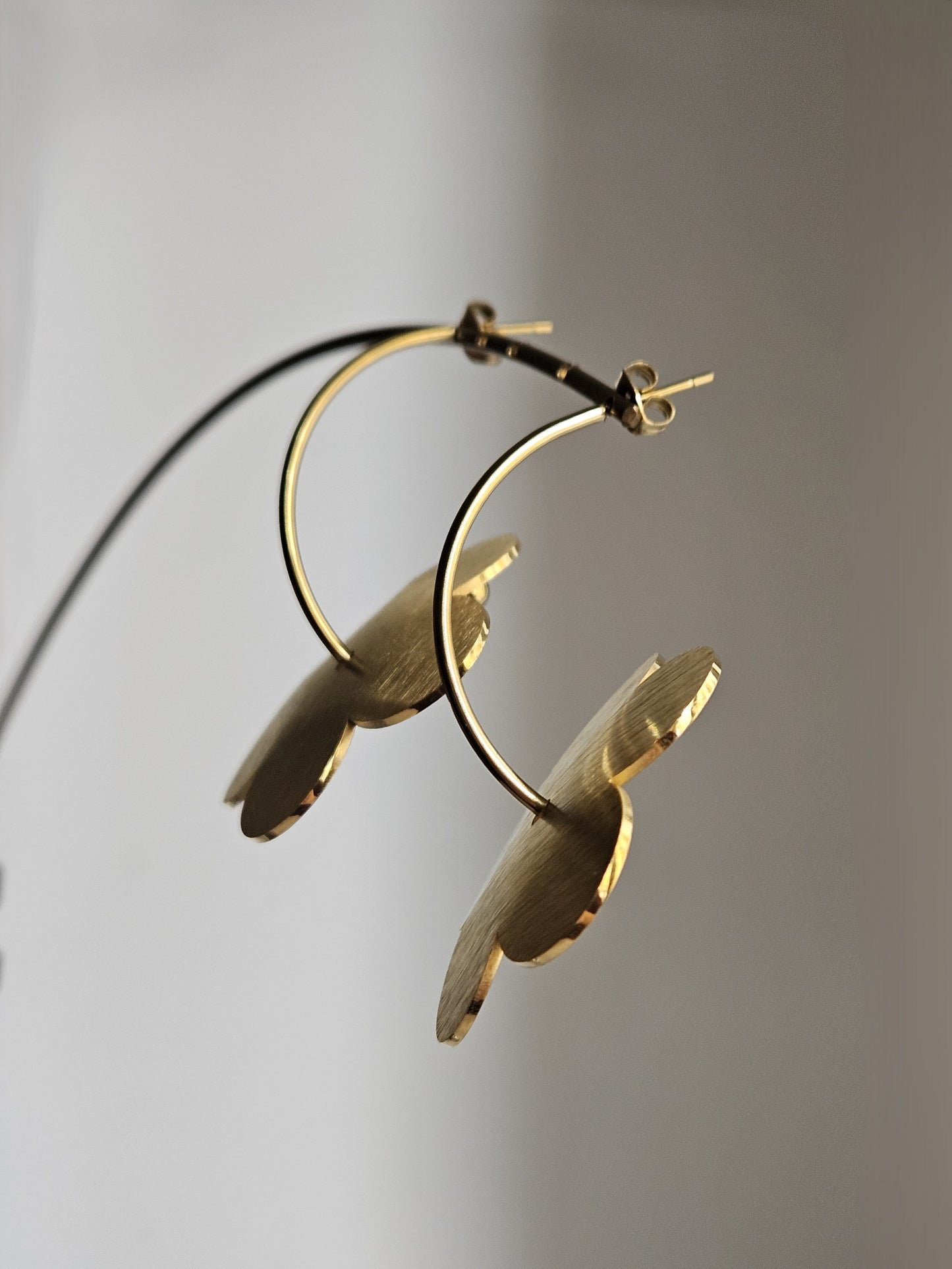 Orecchini fiore cinque petali - Contemporanea -