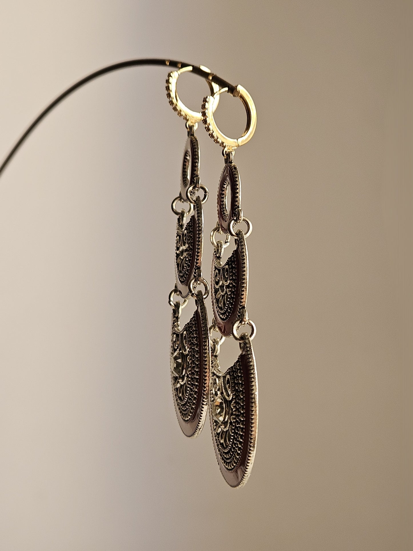 Orecchini etnico in bordeaux