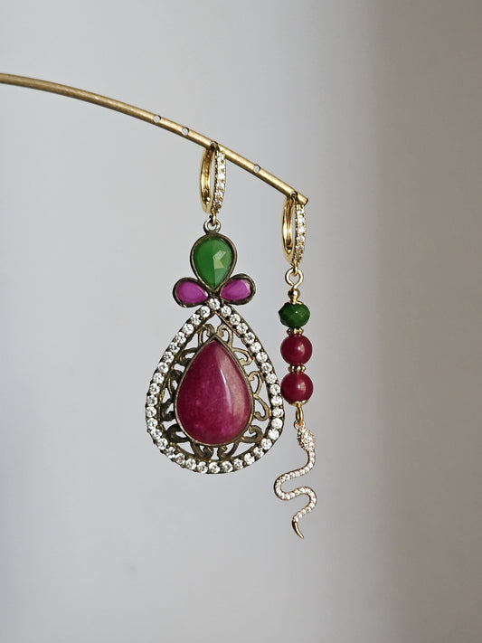 Orecchini goccia vintage e snake