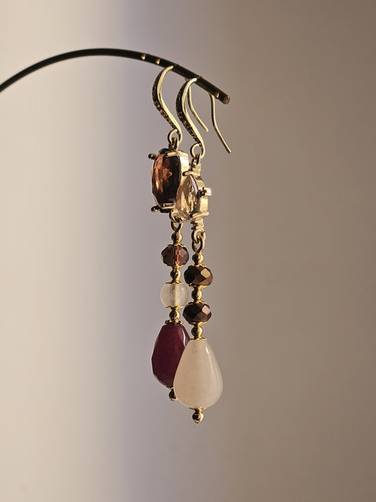 Orecchini rosa tenero e vino