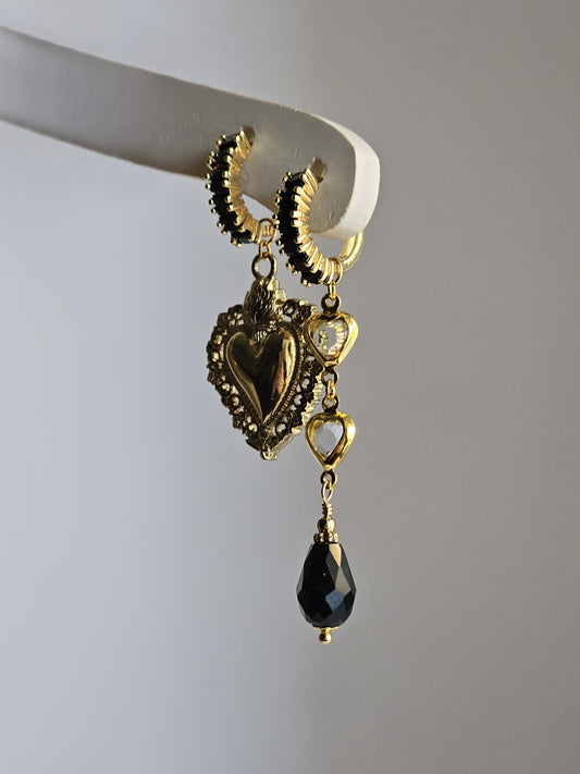 Orecchini cuore sacro e nero
