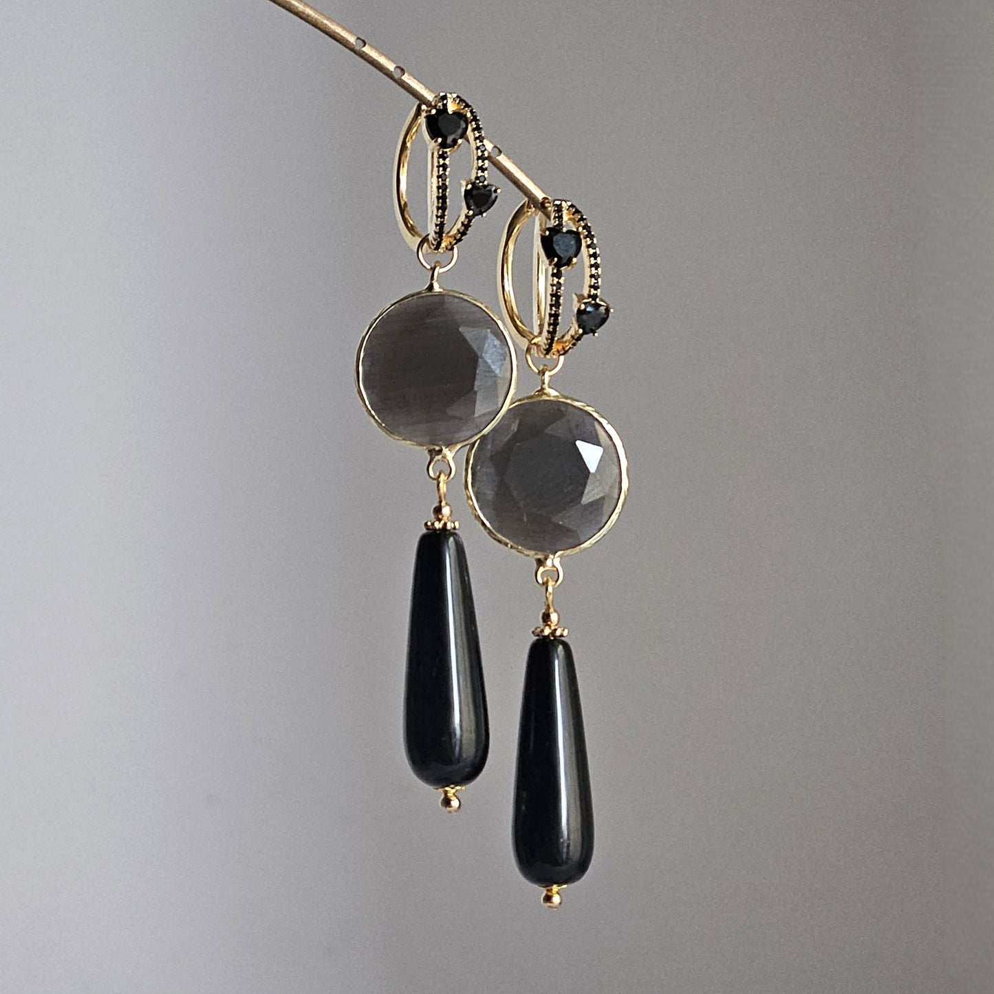 Orecchini nero e fumo