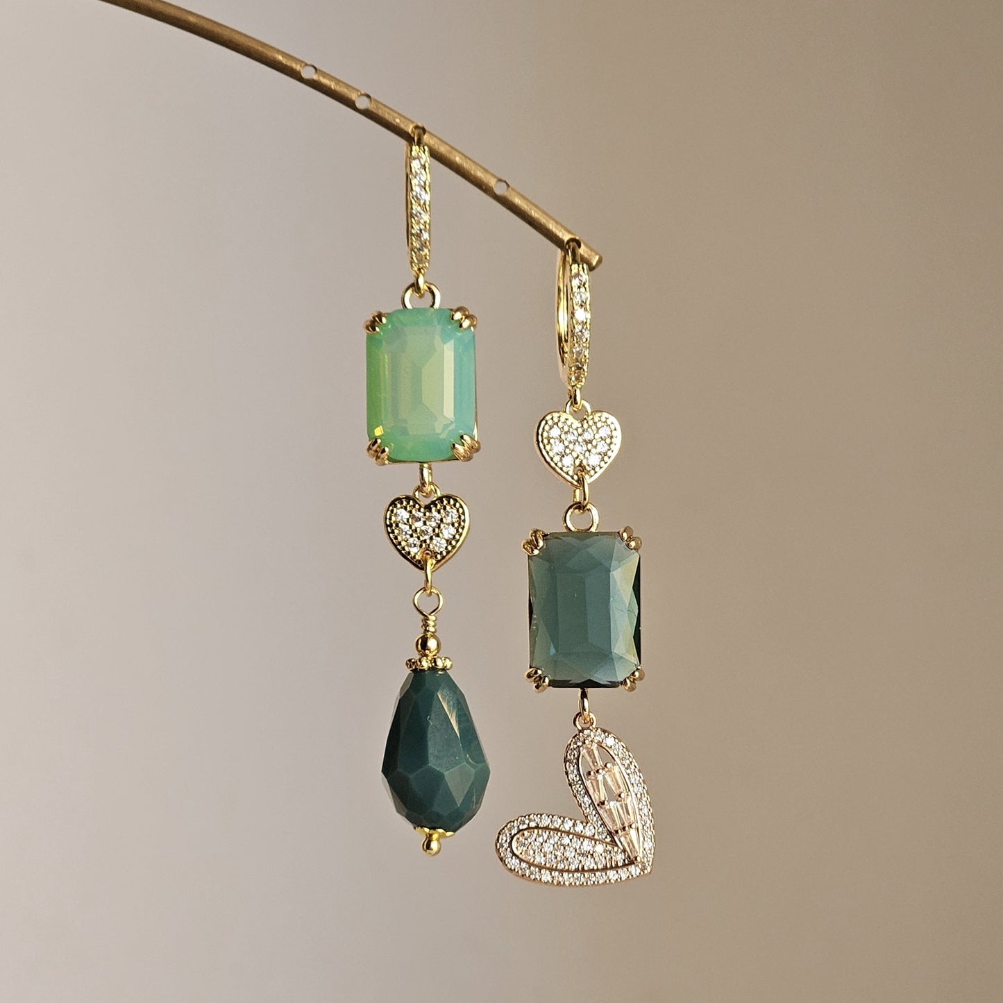 Orecchini verde mare ottanio e snake