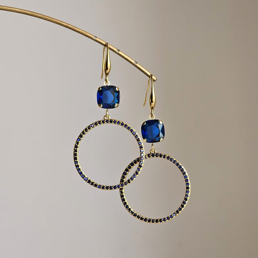 Orecchini cerchio magico e strass blu