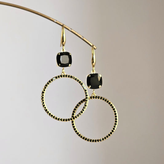 Orecchini cerchio magico e strass nero