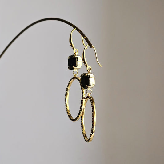 Orecchini cerchio magico e strass nero