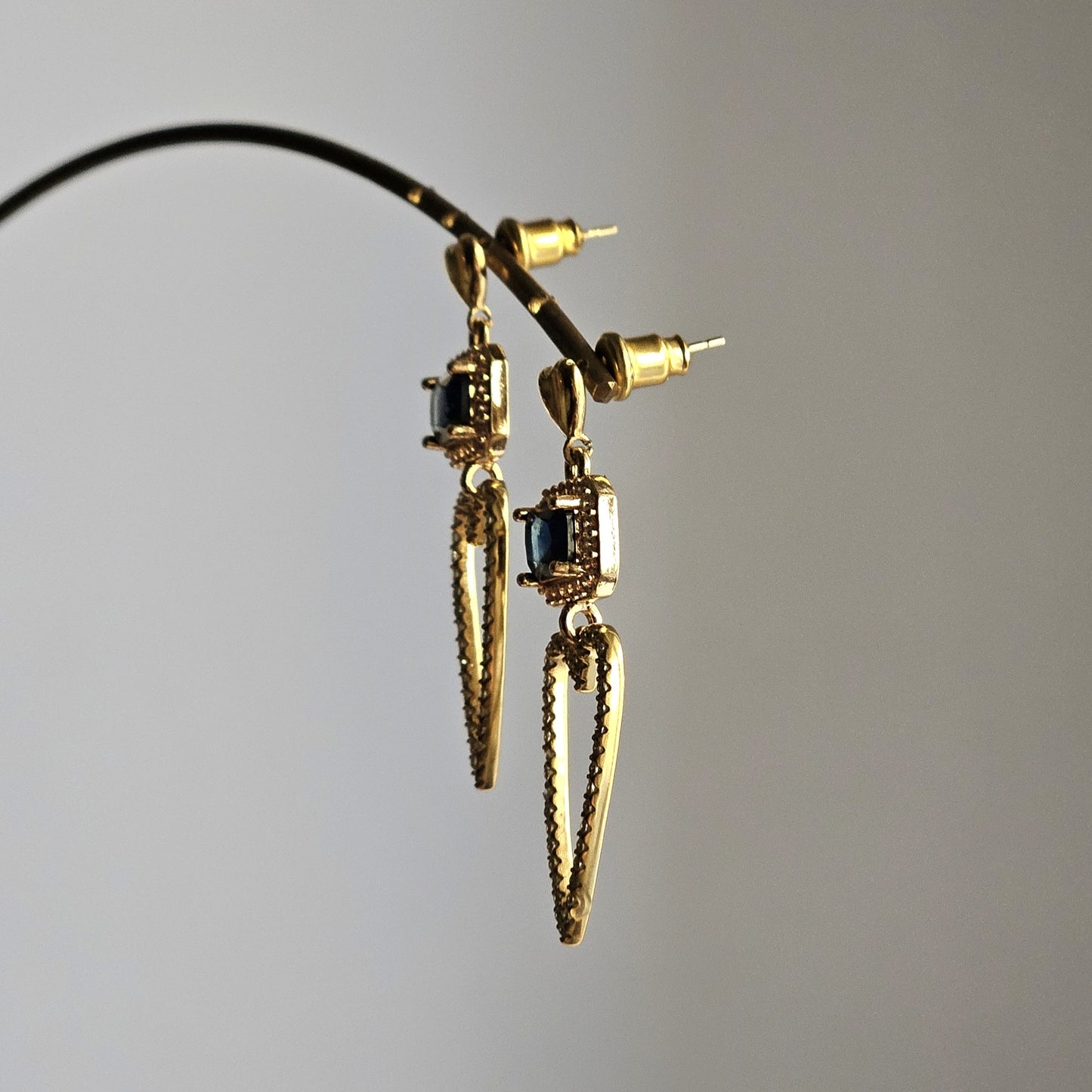 Orecchini cuore filo strass e blu