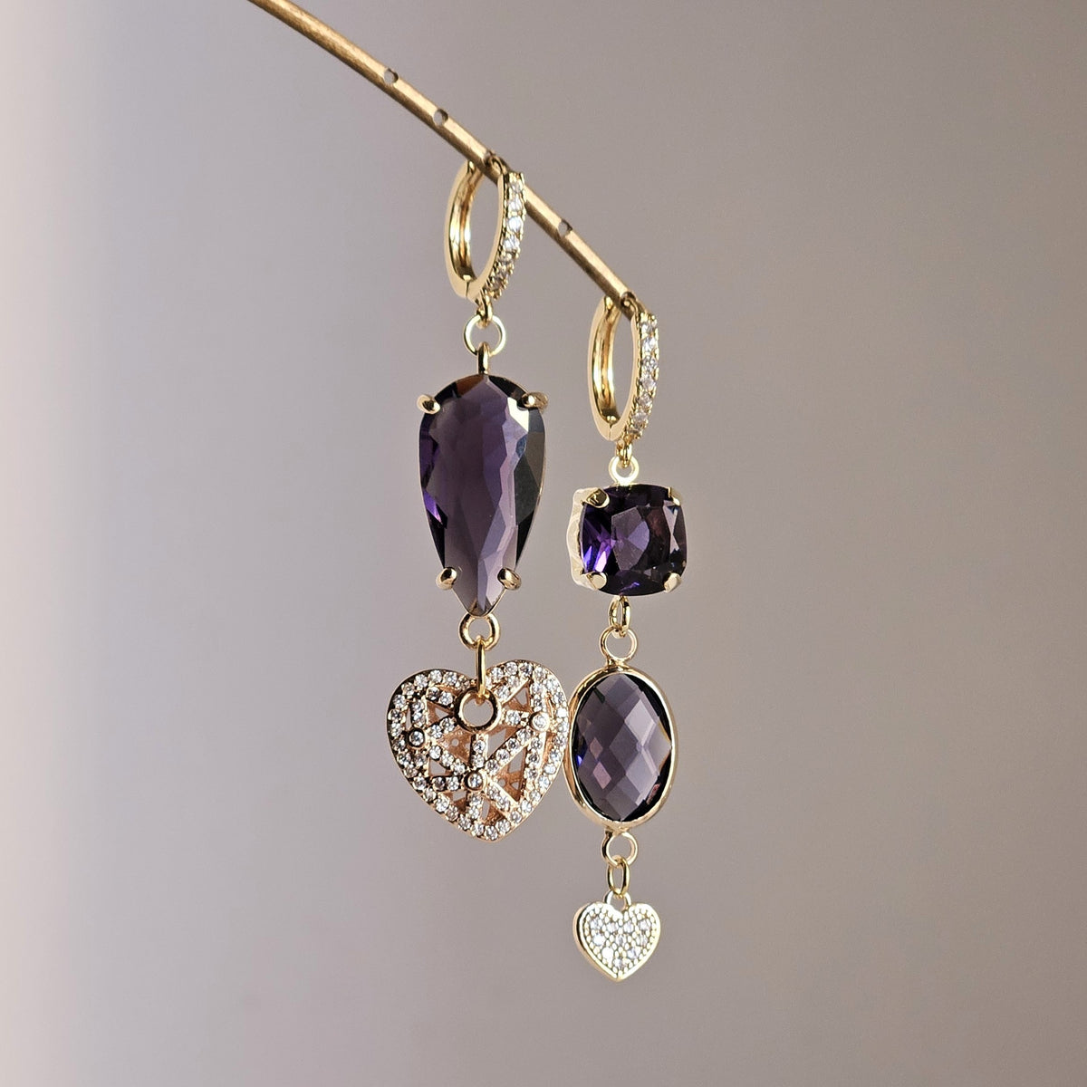 Orecchini cuori strass e viola