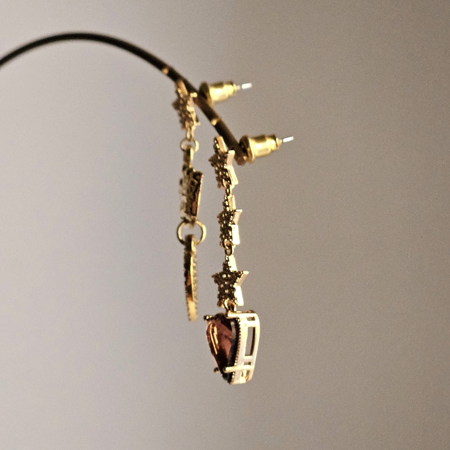 Orecchini re di cuori e stelle strass