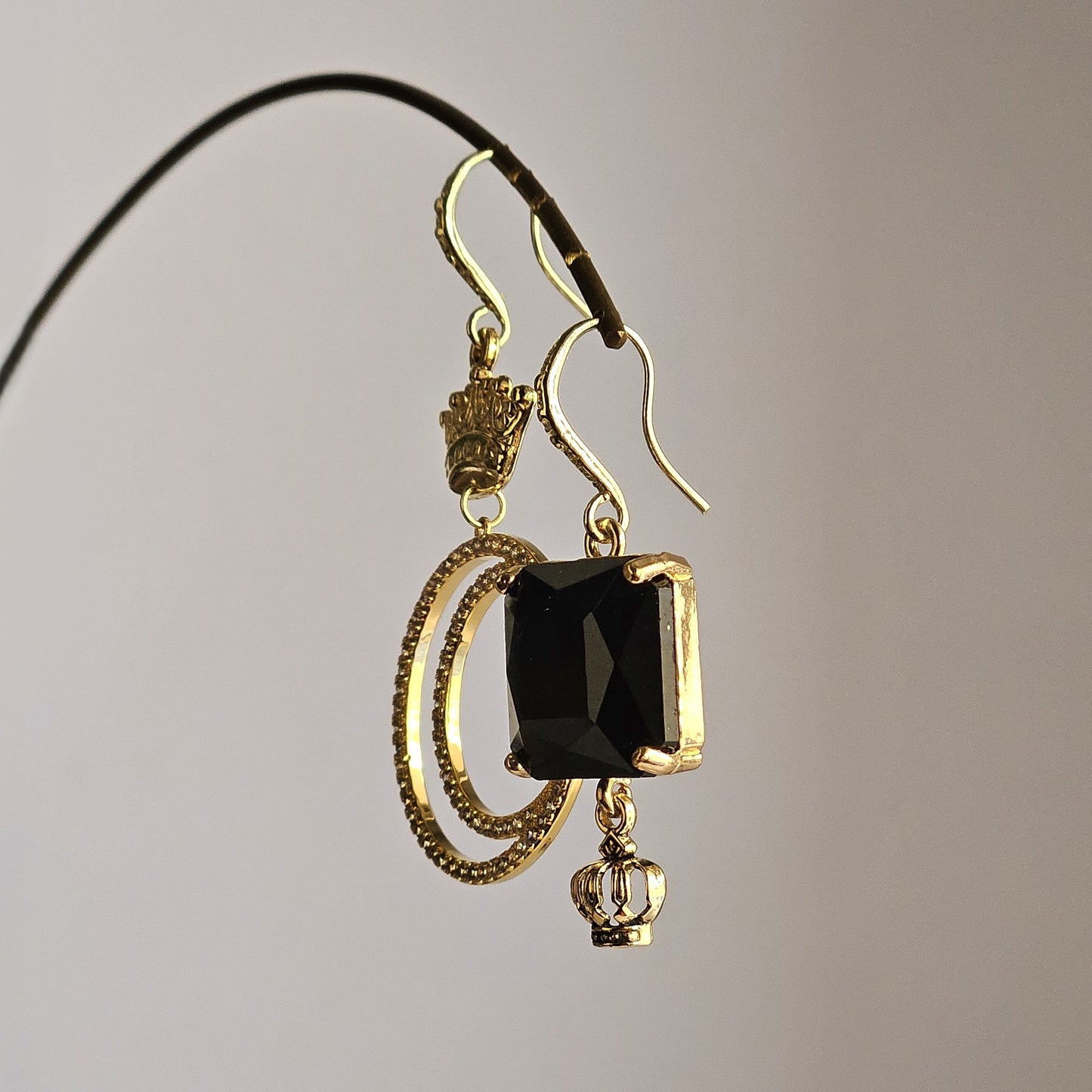 Orecchini corone luna strass e nero
