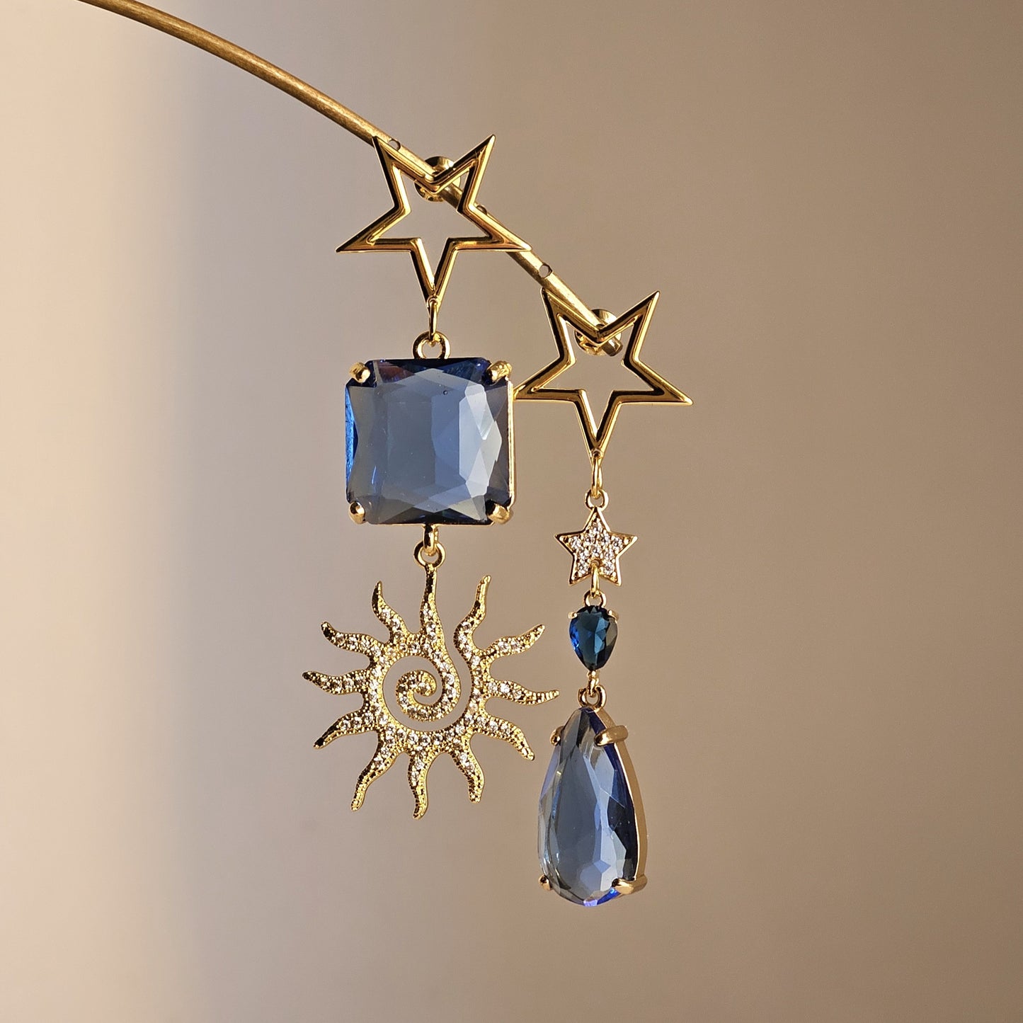 Orecchini stelle sole e strass blu