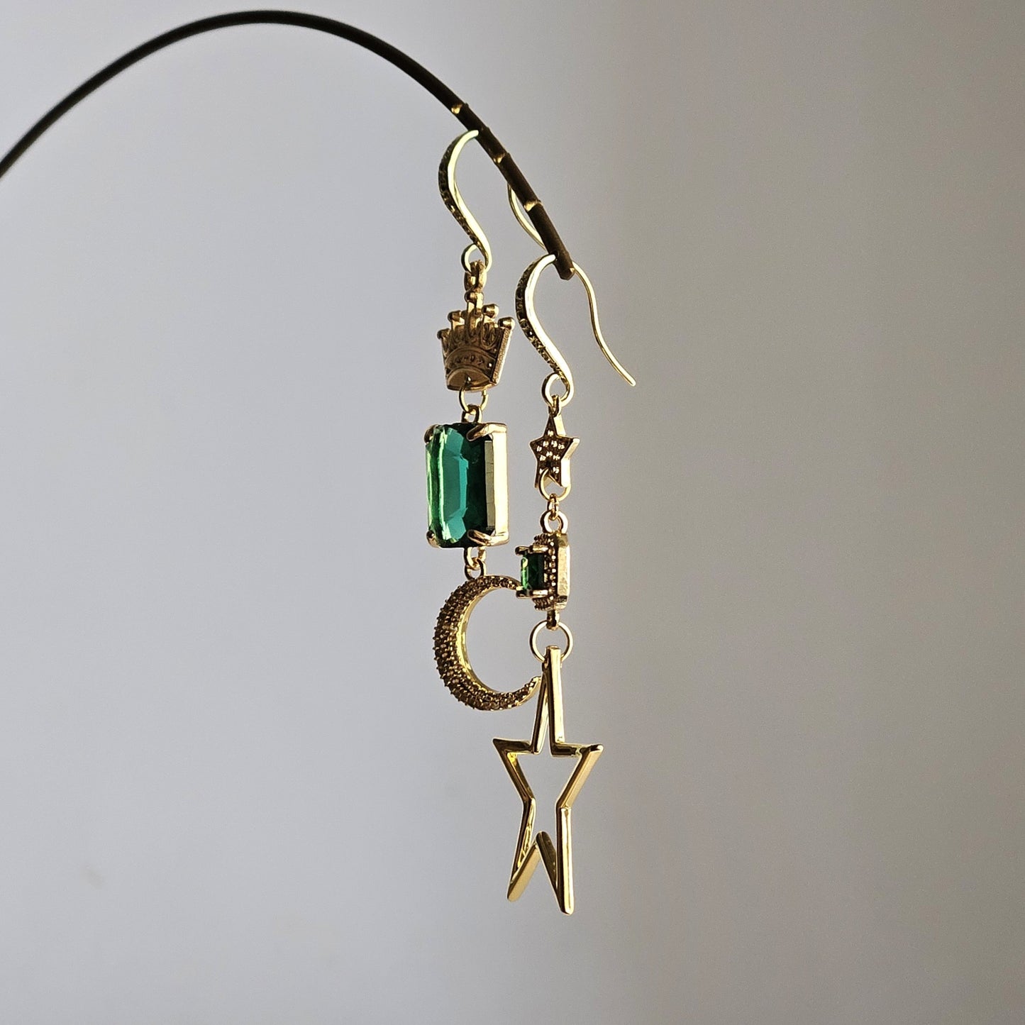 Orecchini smeraldo corona luna e stelle