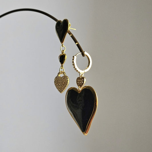Orecchini cuori neri e strass