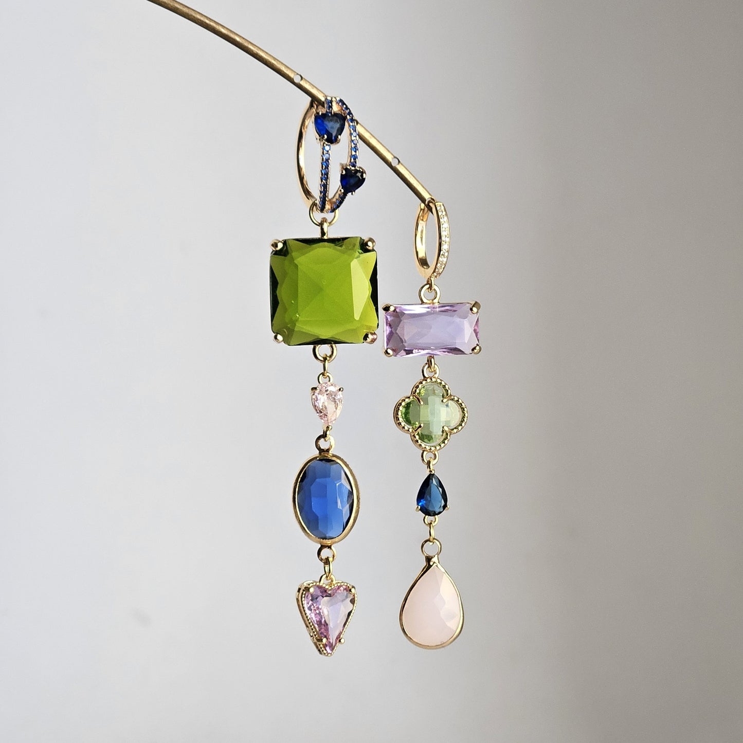 Orecchini Zehra multi-color e cuore strass