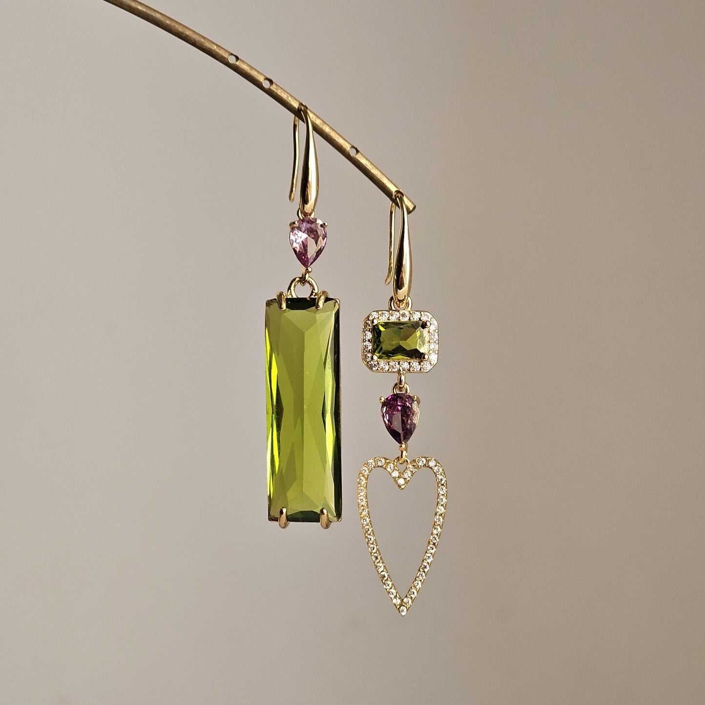 Orecchini kiwi viola e cuore strass filo