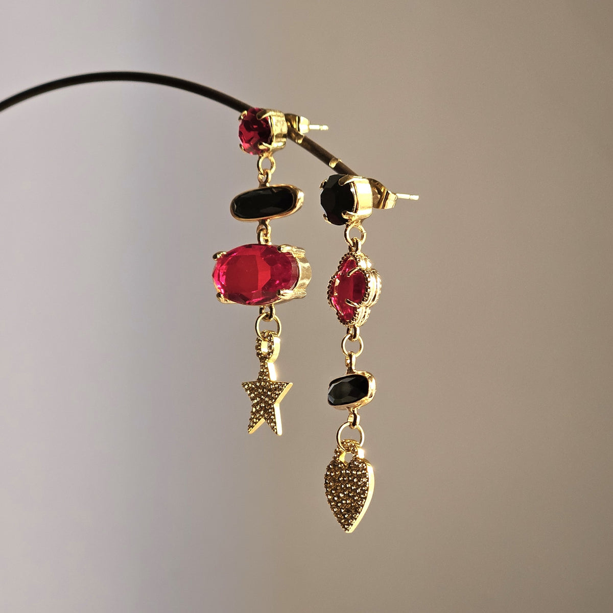 Orecchini Rouge et Noir