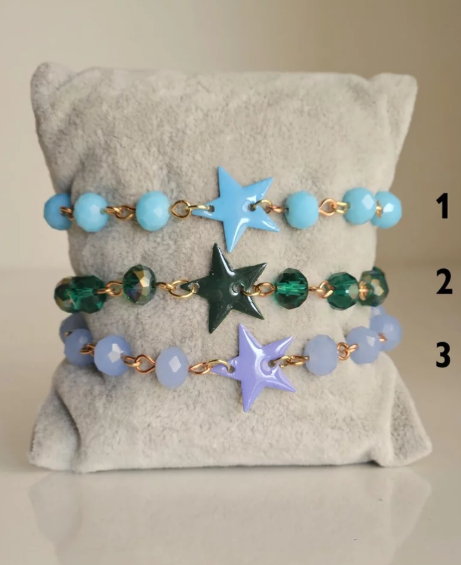 Bracciale con Pietre Colorate e Charm Smaltato